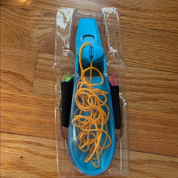 Magic String Trick Set - Picture 2 of 5